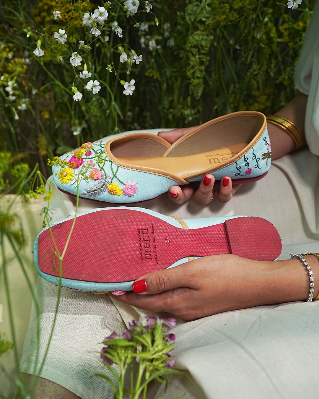 Dragonflies Jutti - Main Image