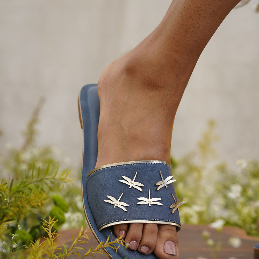 
                      
                        Dragonflies ( Denim Blue )
                      
                    