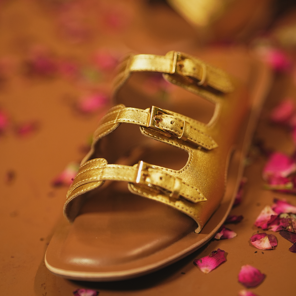 
                      
                        Traya Gold Sandals
                      
                    